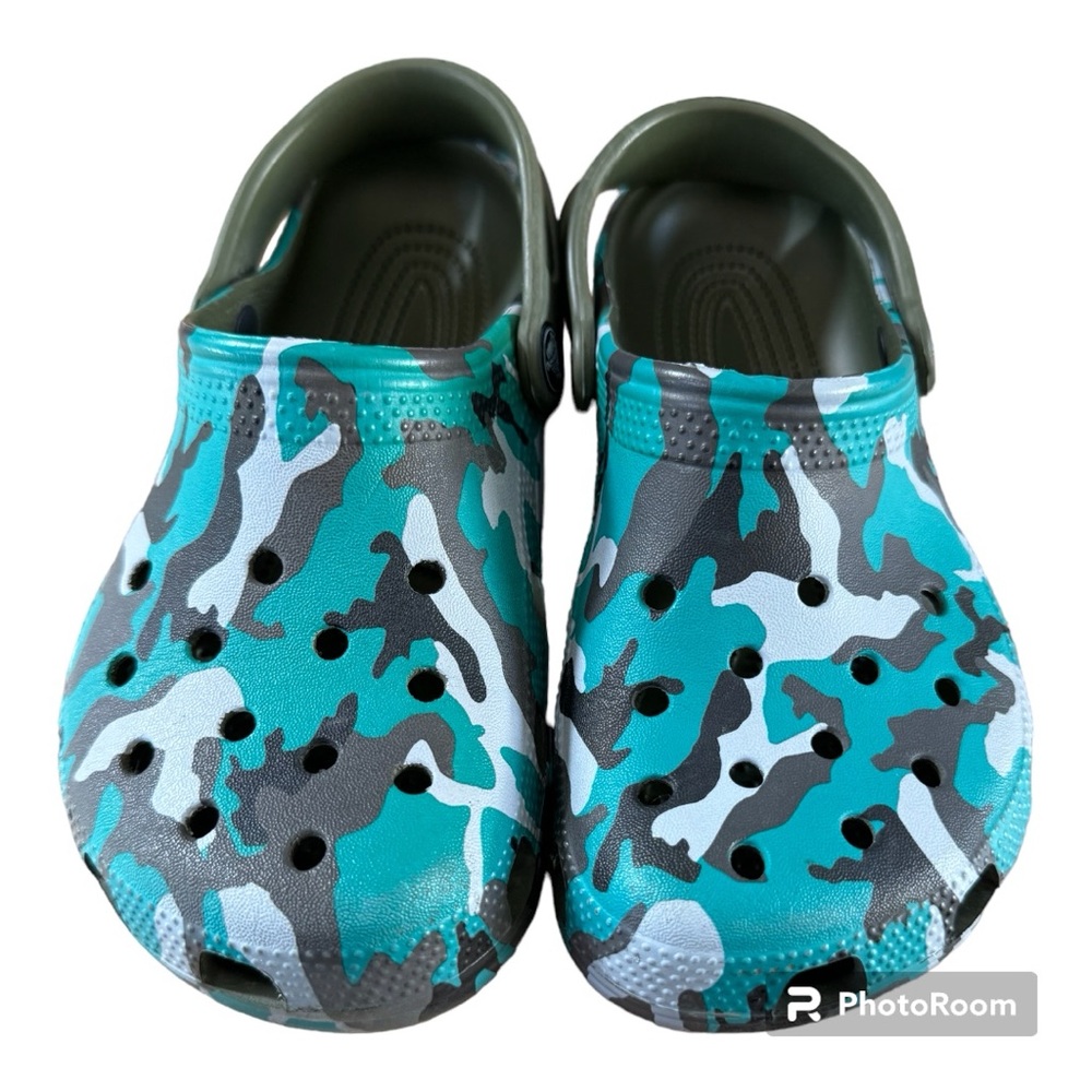Crocs Kids’ Classic Clogs Teal Blue Black Camo Comfy Size J2